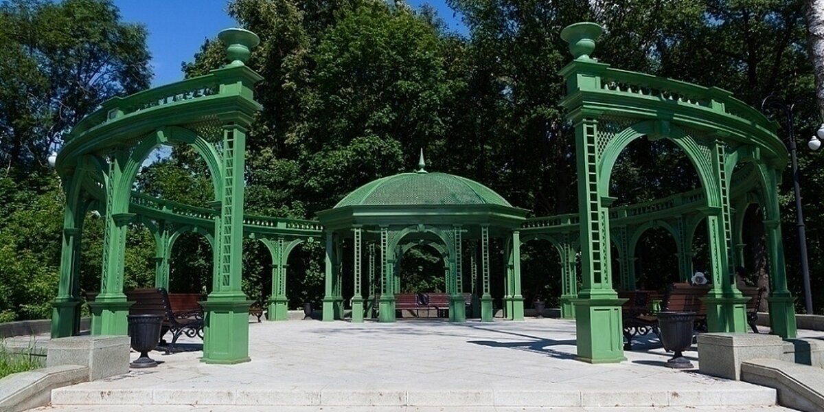 5 самых красивых беседок в парках Москвы, которые стоит увидеть