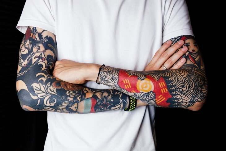 Нательные рисунки в Москве: татуировки музыканта Haru