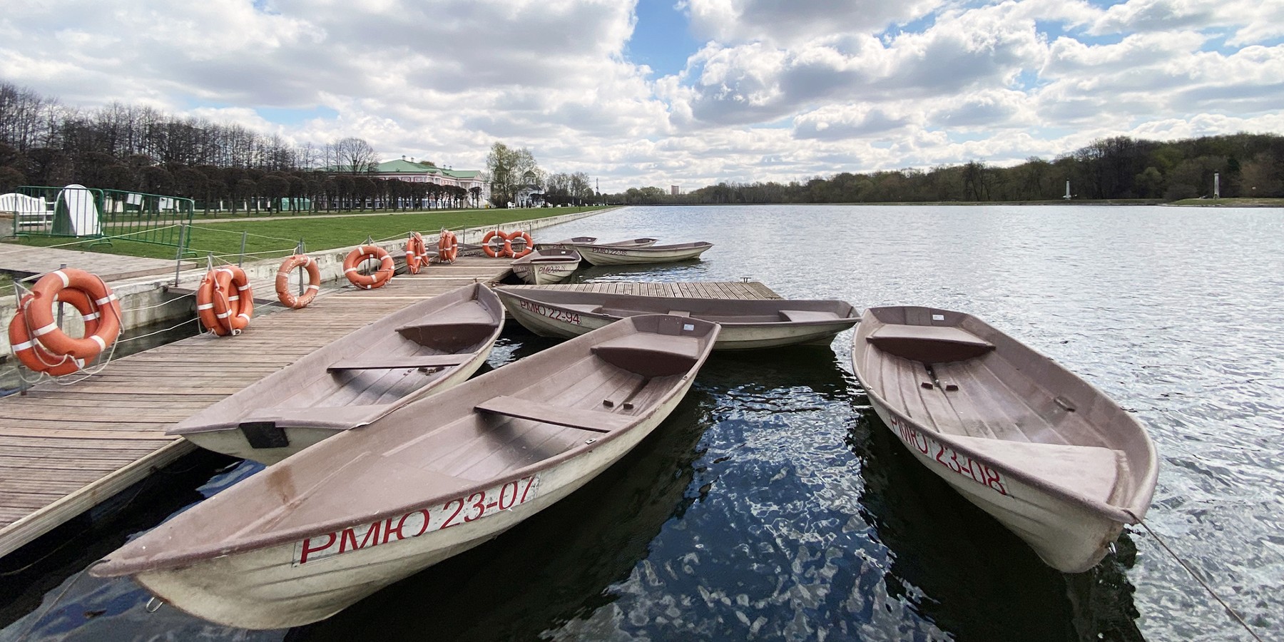 На веслах: 7 мест в Москве, где можно кататься на лодках – The City