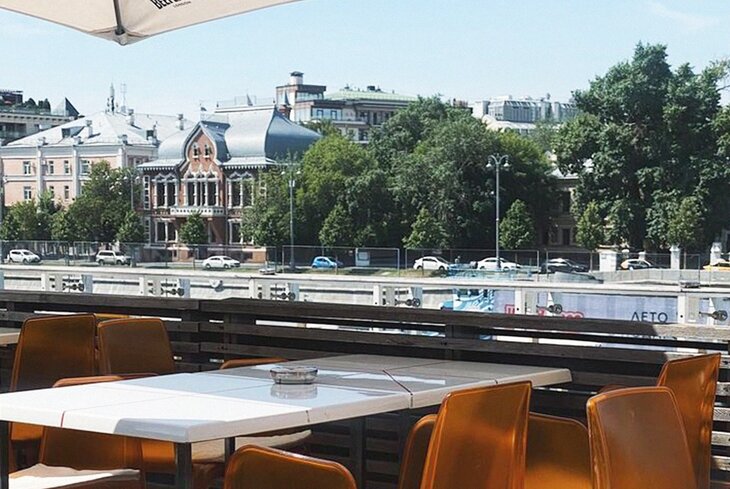 7 ресторанов Москвы с верандой на крыше