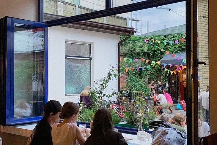10 ресторанов Москвы с уютными верандами во дворах