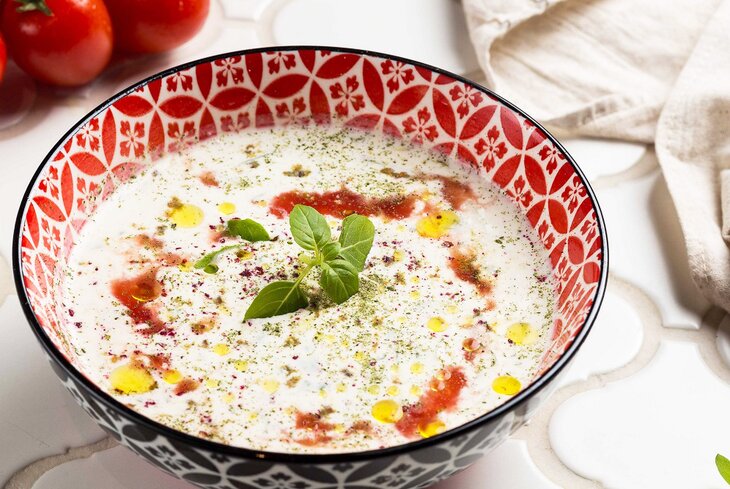 Вместо окрошки: 10 холодных супов из ресторанов Москвы