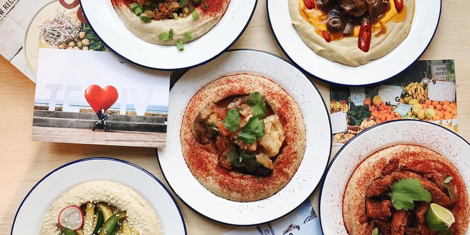 Владельцы кафе израильской кухни Dizengof 99 – о шаварме с курицей и правильном хумусе