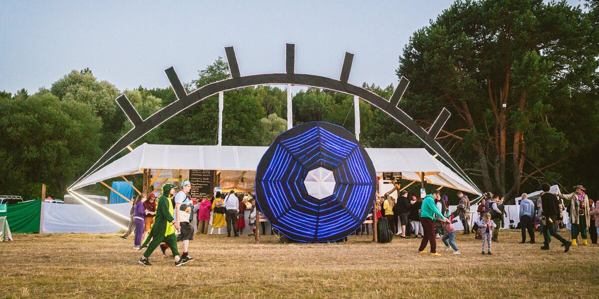 VK Fest, Outline и «Архстояние»: главные фестивали июля в Москве