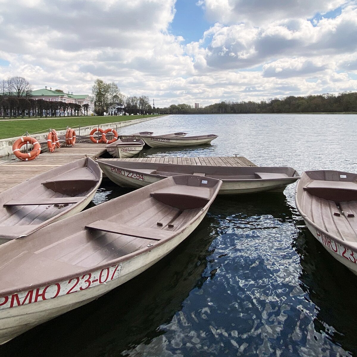 На веслах: 7 мест в Москве, где можно кататься на лодках – The City