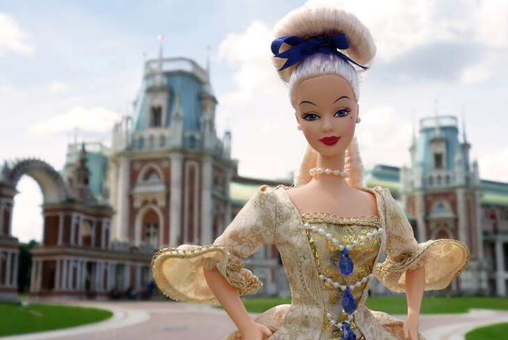 «В идеале хочется свой музей»: интервью с коллекционером кукол Барби Ангелиной Лев