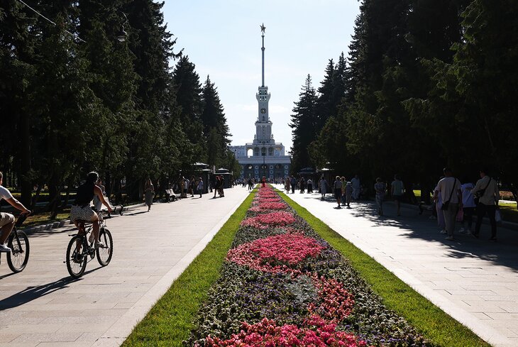 Жара в городе: 7 самых тенистых парков Москвы для комфортной прогулки