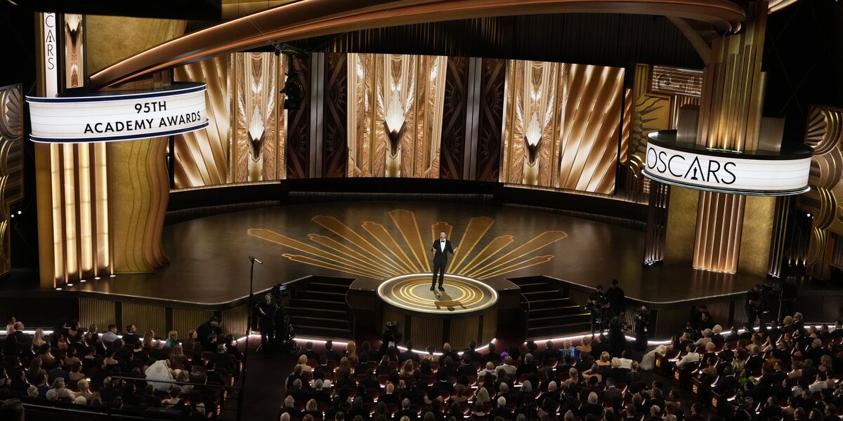 Новые трейлеры, выступление Леди Гаги и осел на сцене: главные моменты «Оскара-2023»