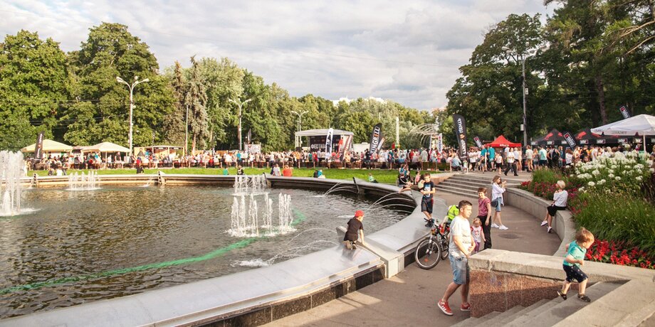 «Театральный марш» и гала-концерт солистов Мариинки: планы на День города в парках