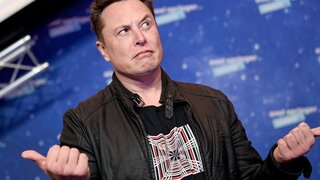 Илон Маск объявил об уходе с поста гендиректора Twitter