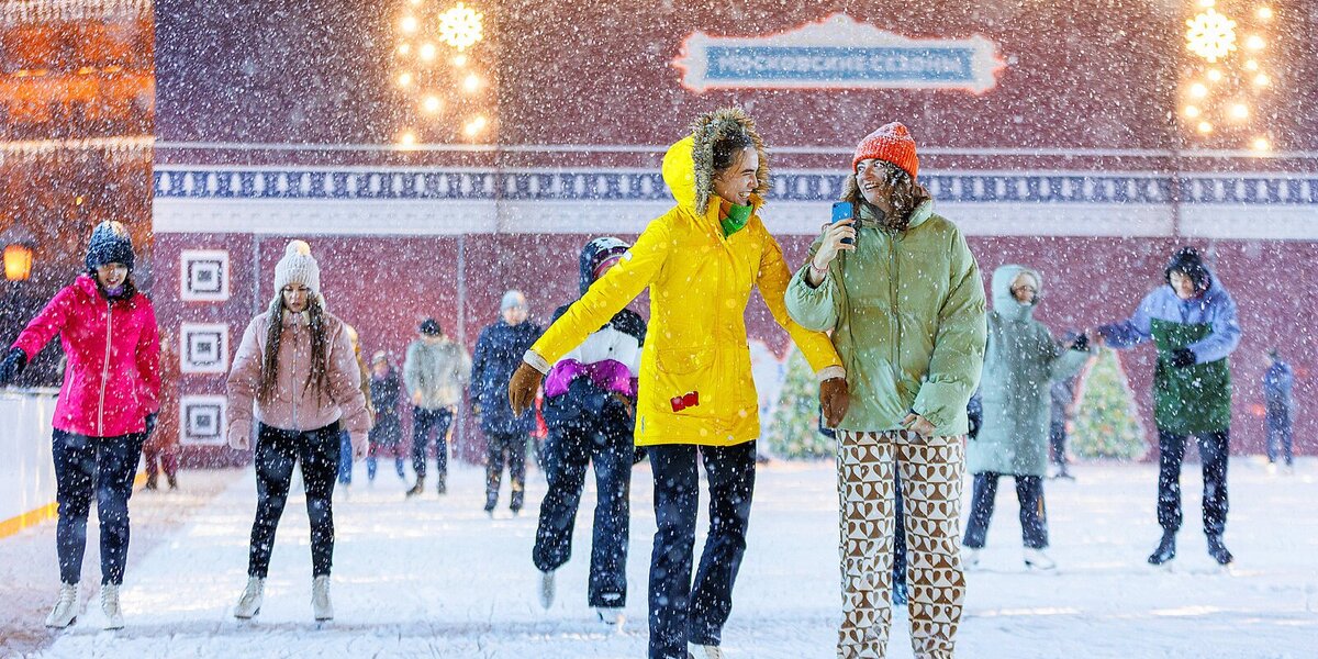 Катки на площадках «Московских сезонов» будут открыты до конца зимы