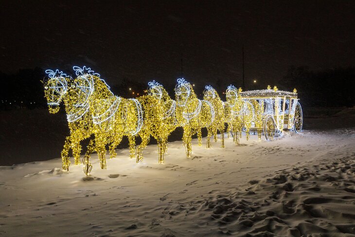 Самые красивые парки Москвы для прогулок в зимние праздники
