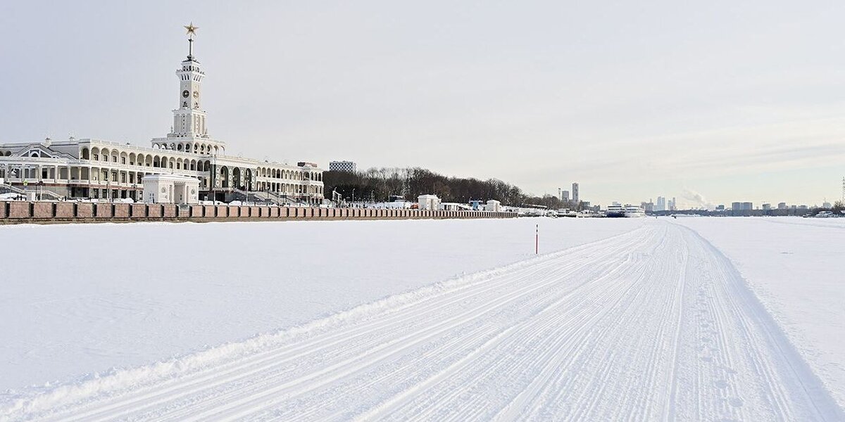 Лыжная трасса с пунктом проката снаряжения открылась на Северном речном вокзале