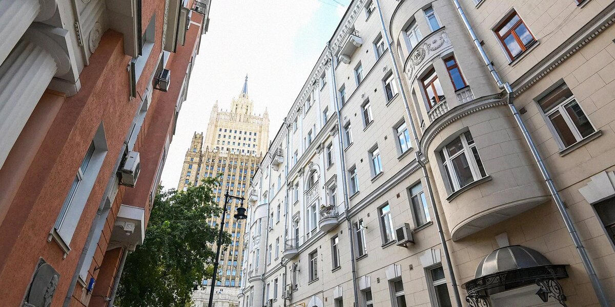 Нехорошая квартира, бункер под стадионом и дом с рыцарями: 7 экскурсий по мистическим местам Москвы