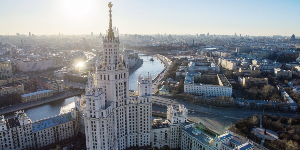 В Москве проведут более 380 экскурсий ко Дню туризма