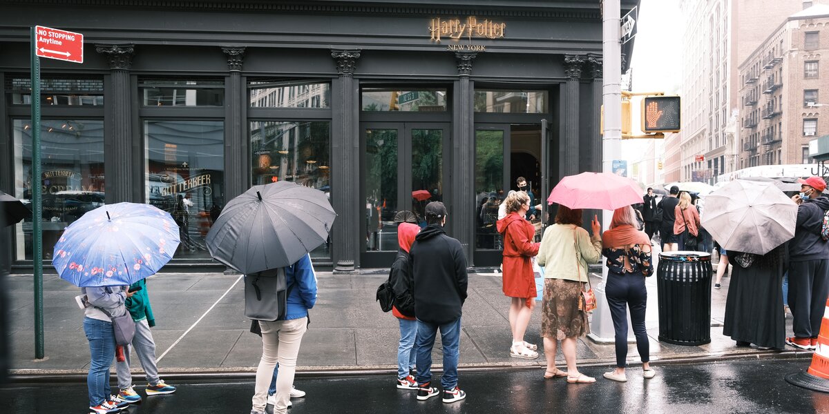 В Нью-Йорке открыли крупнейший магазин вселенной Гарри Поттера