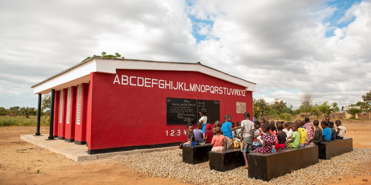 В Малави заработала первая в мире школа, напечатанная на 3D-принтере