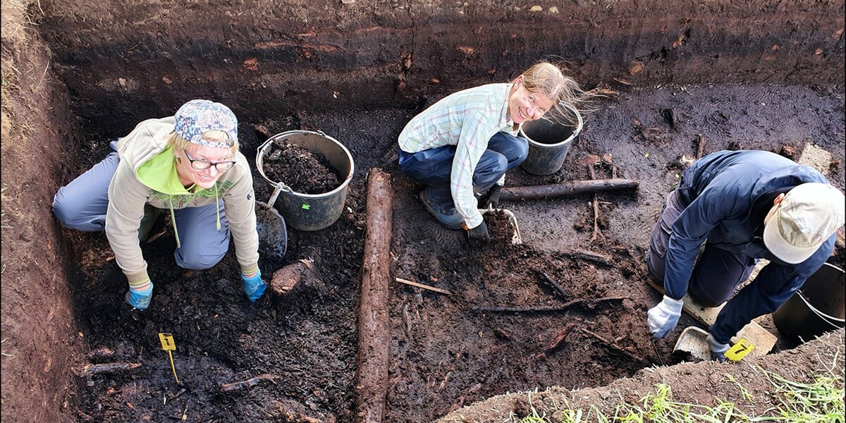 Финские археологи нашли посох, которому 4 400 лет