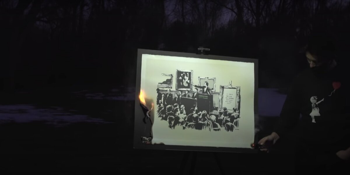 Картину Бэнкси купили за 95 тысяч долларов и сожгли в прямом эфире. Так создали NFT-токен