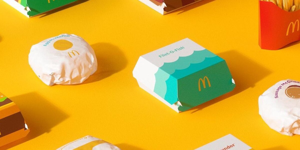 «Макдоналдс» проведет редизайн упаковок. Крупные надписи заменят символические картинки
