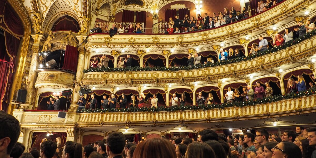 Московские театры смогут заполнять залы на 75 % уже с 27 марта