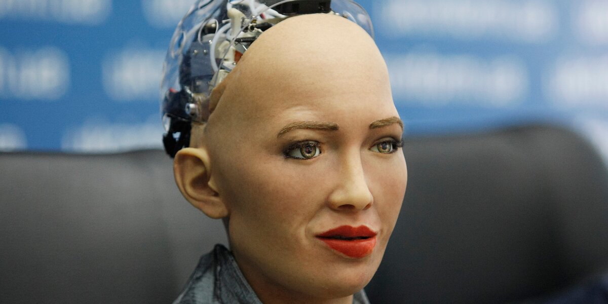 На аукционе продали картину робота Софии почти за 689 тысяч долларов