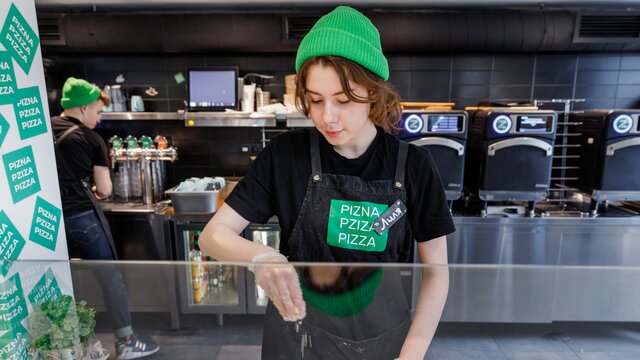 Zotman Pizza на углу Солянки: как выглядит пиццерия будущего