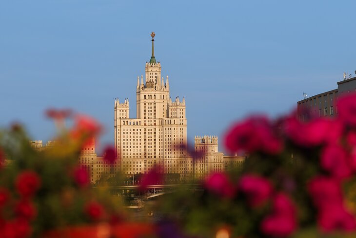 Фотографии летней Москвы в лучах солнца