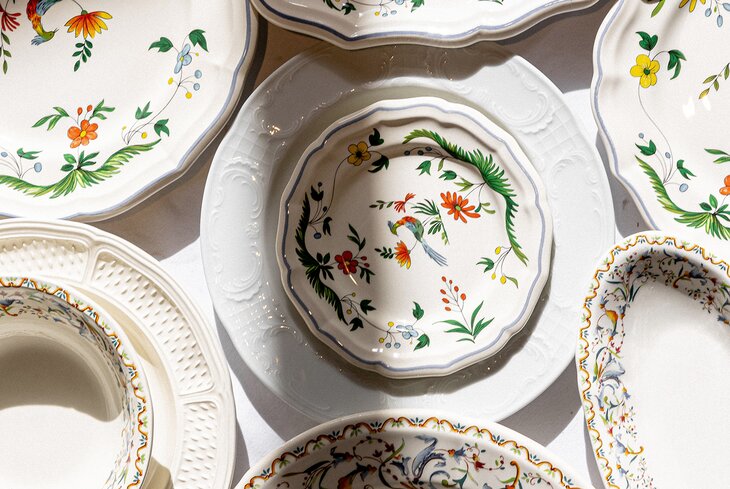 Красота в деталях: 10 ресторанов Москвы с необычной посудой