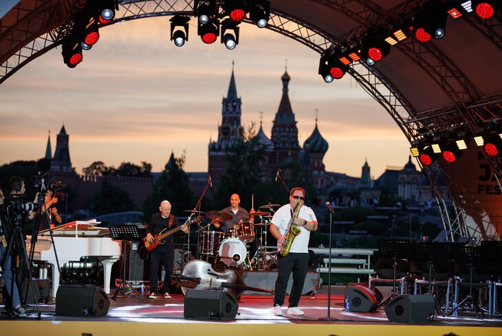 Игорь Бутман на фоне Кремля. Фоторепортаж с Moscow Jazz Festival