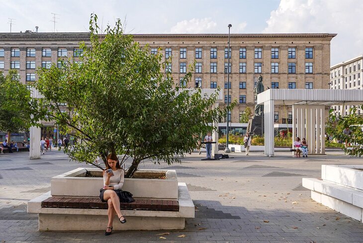 Как расцветала Москва: архивные фотографии города в сравнении с современными видами