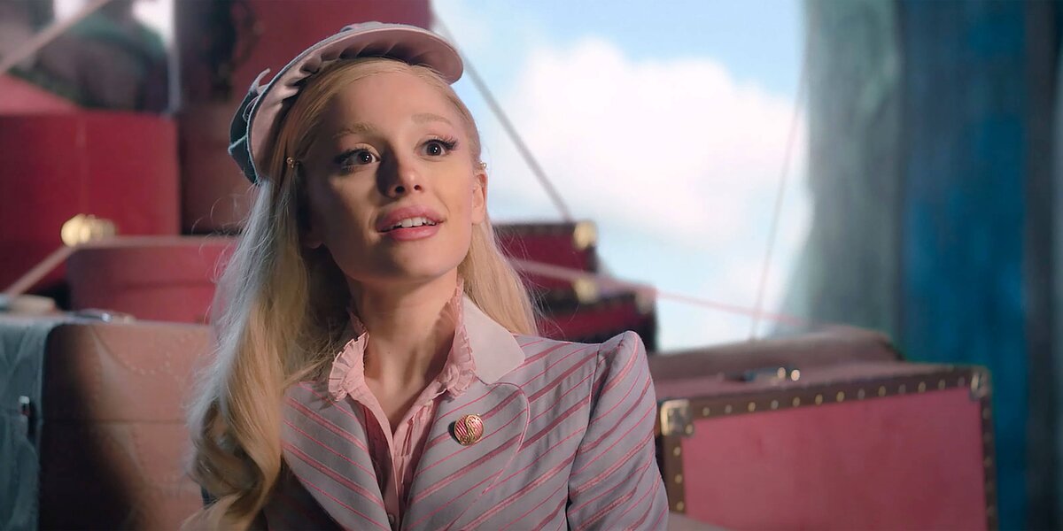 Ариана Гранде и Синтия Эриво появились на новых постерах мюзикла «Злая: Навсегда»