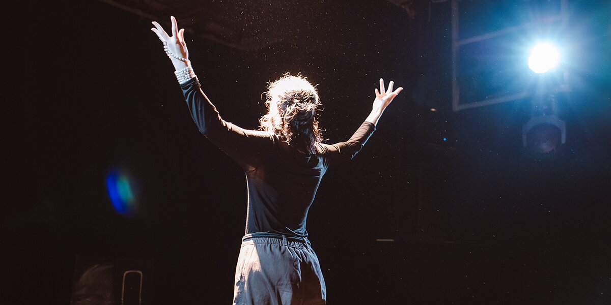 «Золотая маска»: 5 спектаклей, которые стоит увидеть до конца мая