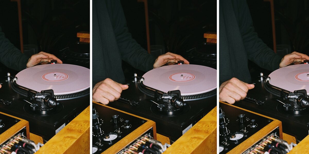 Аналоговый звук: 8 уютных мест, где слушать винил в Москве