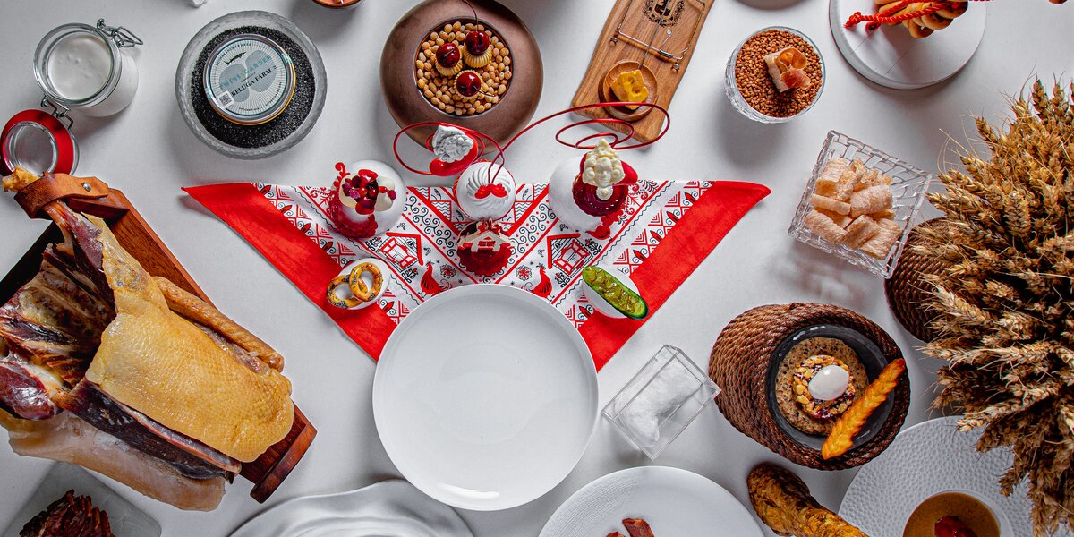 Вкус истории: где пробовать 12-слойную кулебяку, узвар из шиповника и пирог с ананасами