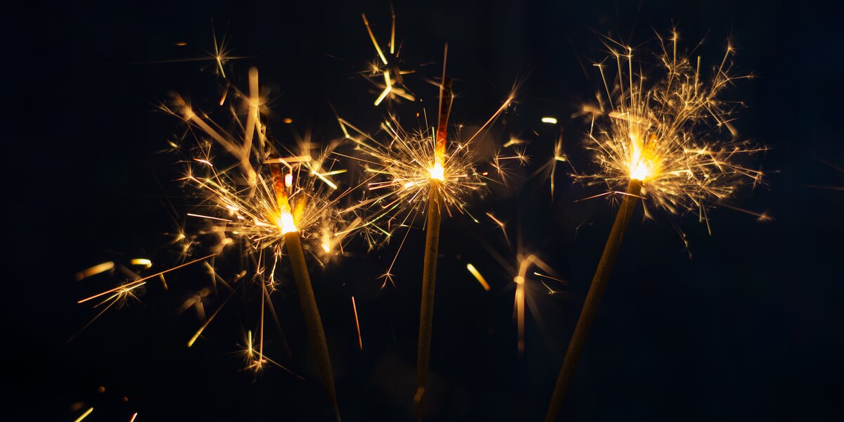 Праздники в декабре 2025: как отдыхаем и что отмечаем в начале зимы