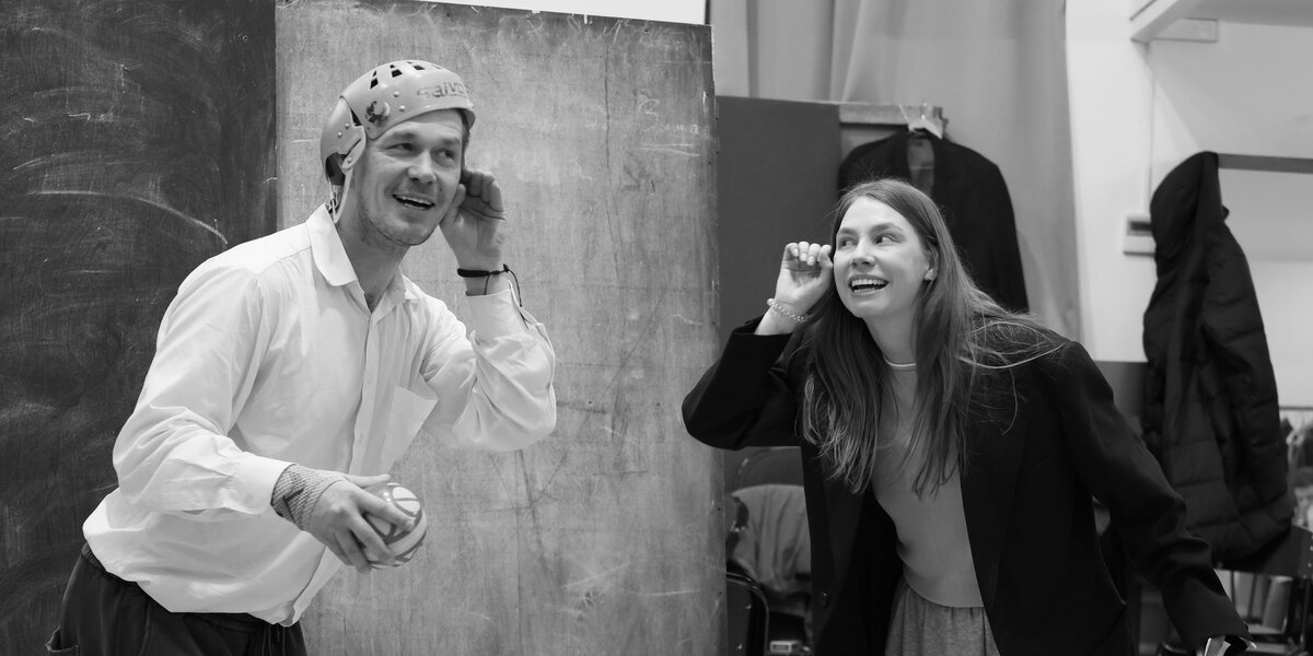 Премьера спектакля «Школа для дураков» пройдет в МХТ имени А.П. Чехова 20 и 21 декабря