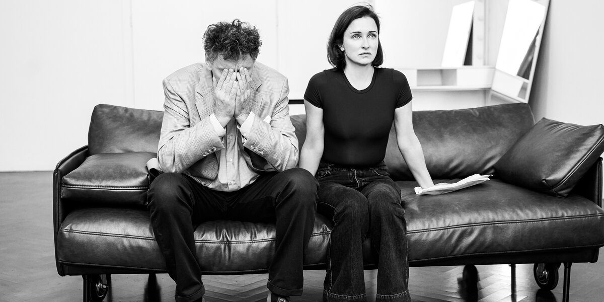 Премьера спектакля «Одни во вселенной» пройдет в Театре эстрады 13 декабря