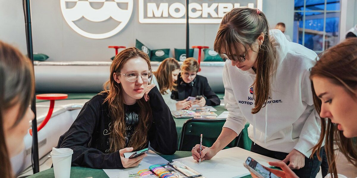 «Зима в Москве»: павильон «Фабрика подарков» открылся в «Музеоне»