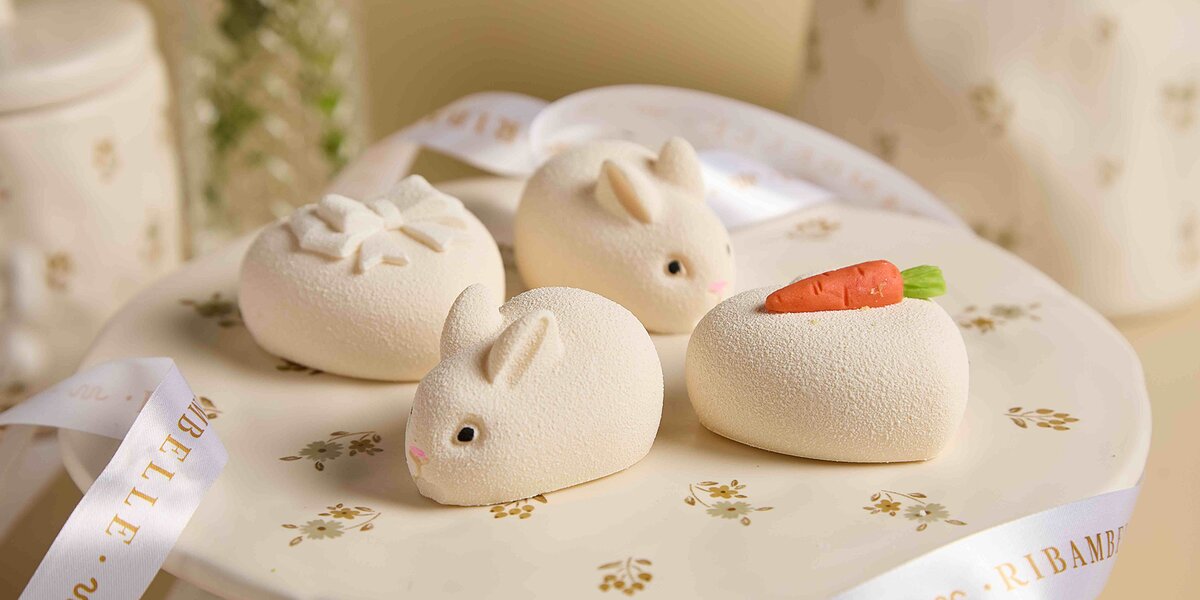 Яйца, кролики и сакура: топ-10 десертов к Пасхе в ресторанах Москвы