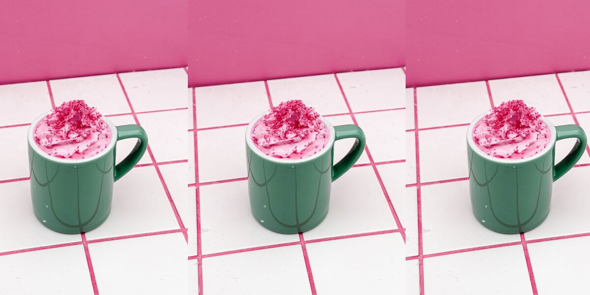 Весенние кофейные напитки: топ-10 новинок в Москве — с бузиной, сыром и бататом