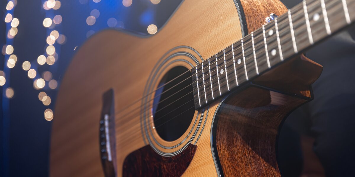 Коцерт при свечах с испанской музыкой пройдет 25 марта в Москве