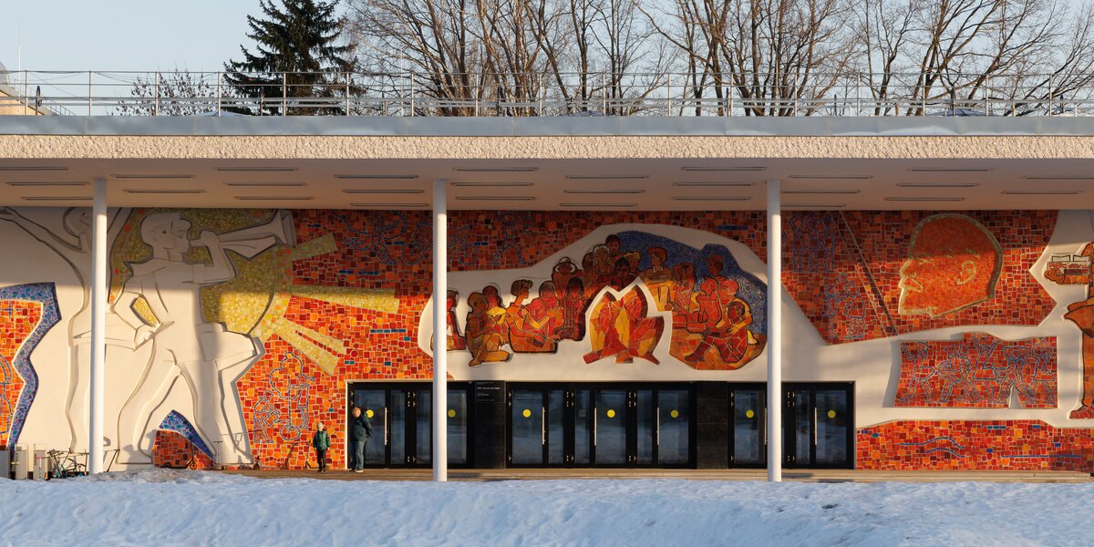 Пионерская тайна, дом с ухом и свет далеких звезд: где увидеть самые интересные мозаики Москвы