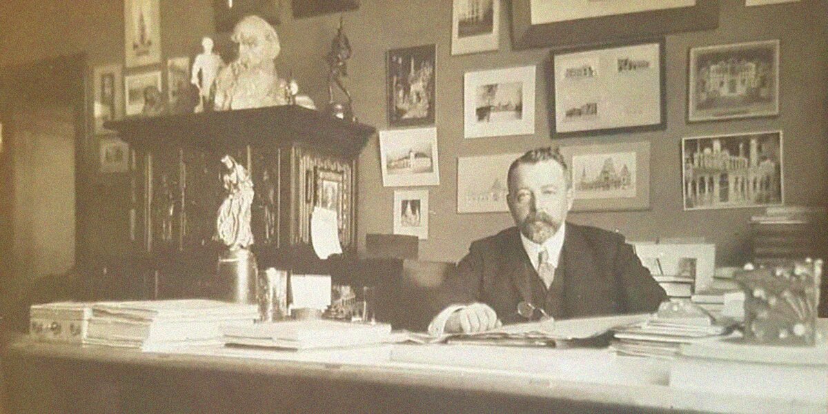 Особняк с гаргульями: как Федор Шехтель построил дом на Патриарших и зашифровал в нем личную историю