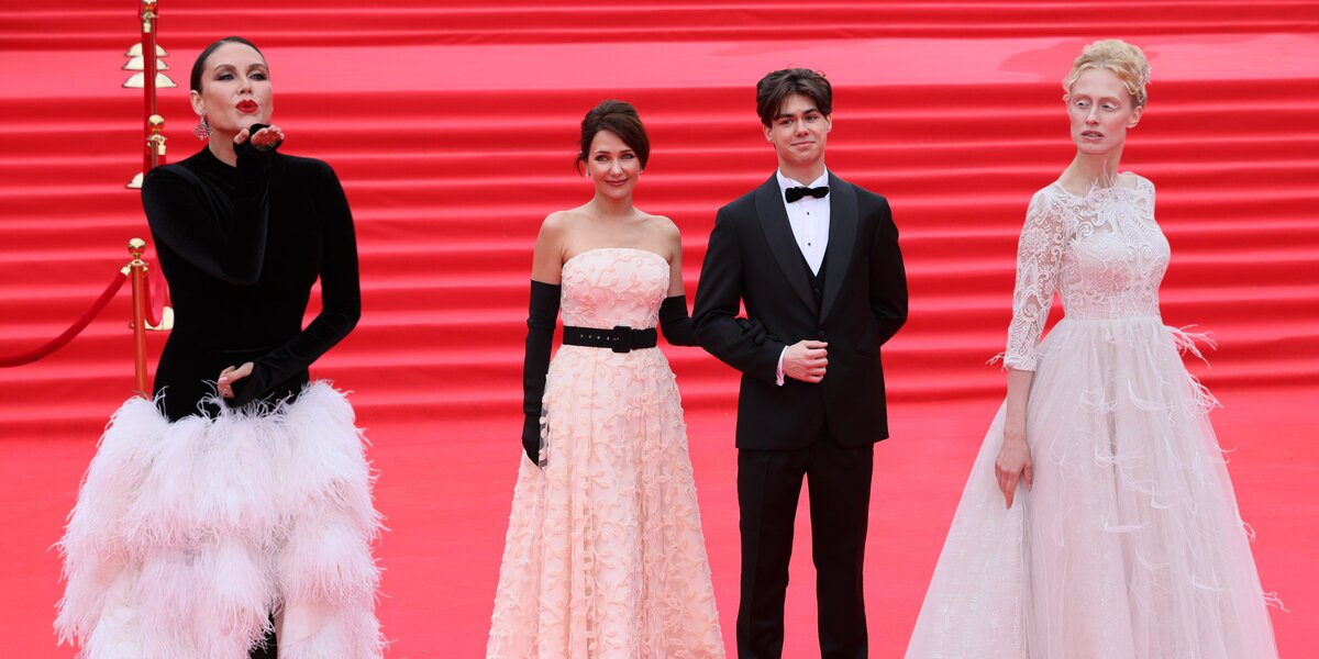 48-й ММКФ завершился в Москве. Посмотрите, как прошло закрытие фестиваля