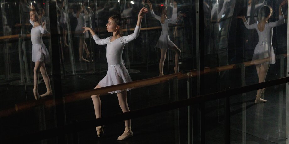 Выставка «Я, Майя Плисецкая»: 6 инсталляций о судьбе балерины