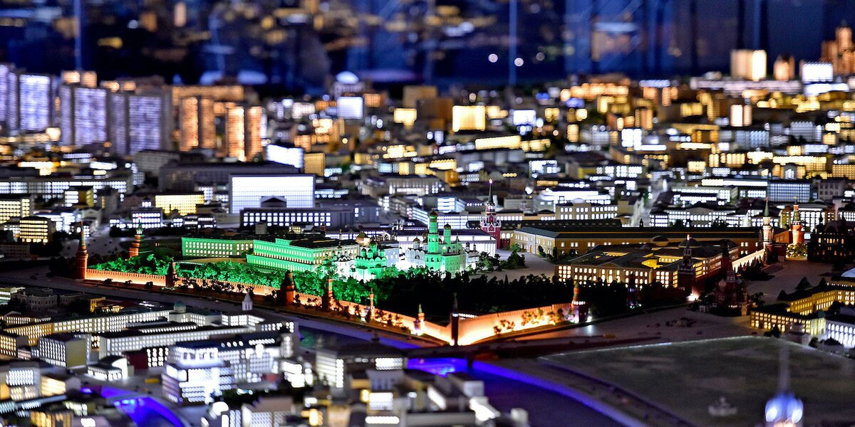 Праздничные выходные: 8 марта «Макет Москвы» проведет световые шоу и мастер-классы