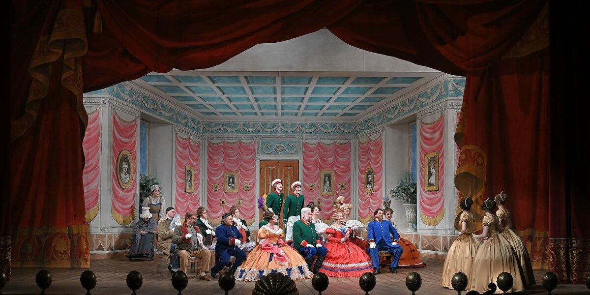 Александринский театр проведет большие гастроли в Москве