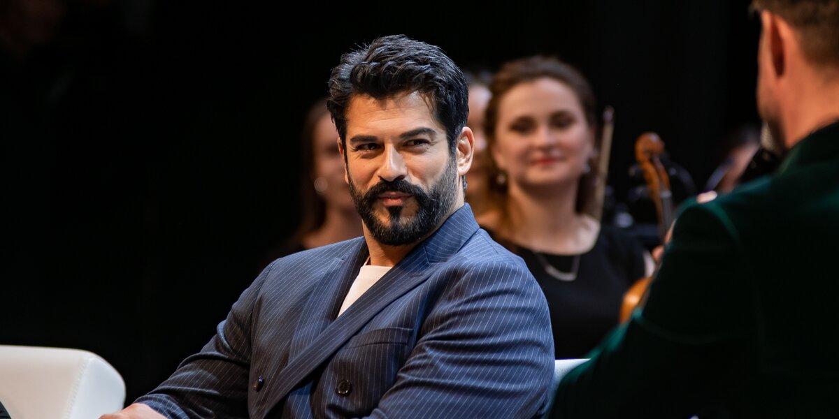 Бурак Озчивит: турецкий актер рассказал о любви к московскому зрителю и своем театральном дебюте