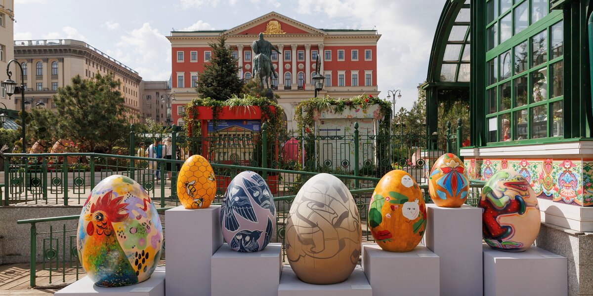 Фильмы о космосе, пасхальные концерты и книжная ярмарка: 10 фестивалей выходных в Москве